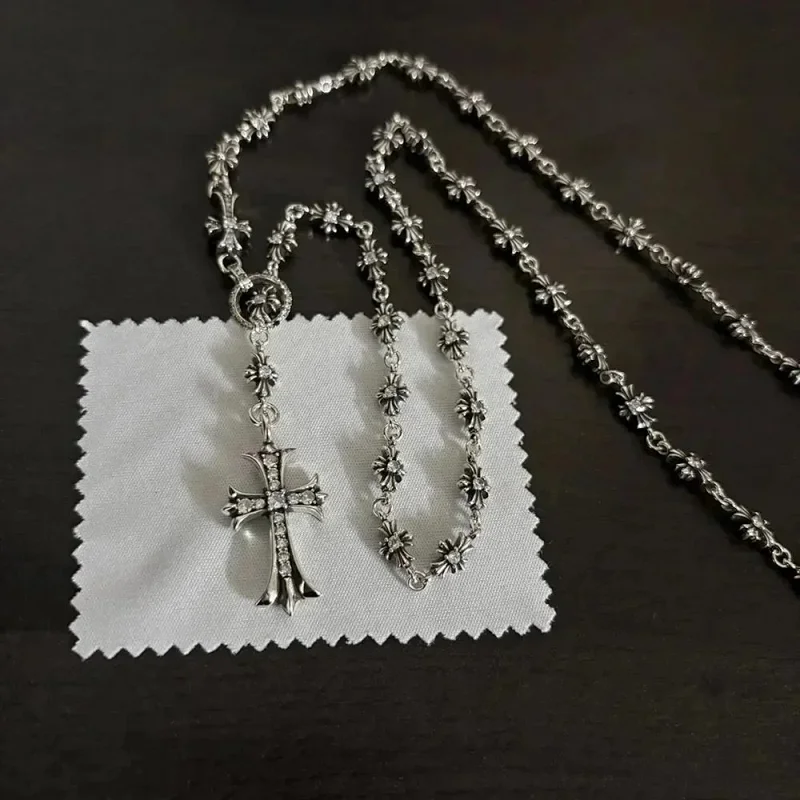 Chrome Hearts,, Van Cleef & Arpels, LV, Hermes, necklaces