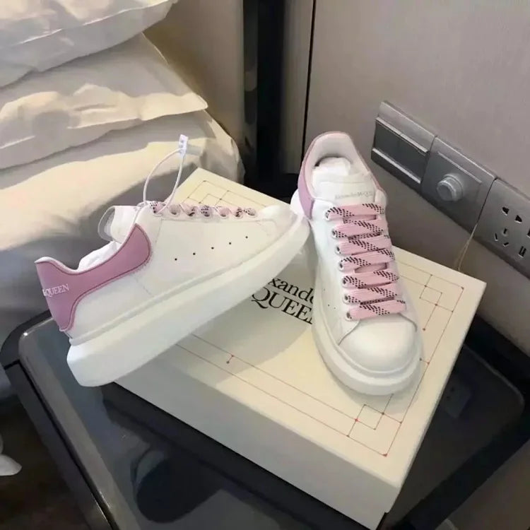 Alexander McQueen Sneakers（38 Color）