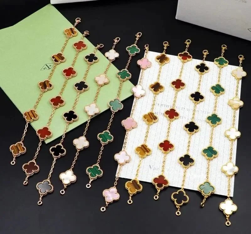 Van Cleef & Arpels Alhambra Four-Leaf Clover Bracelet [35 styles]
