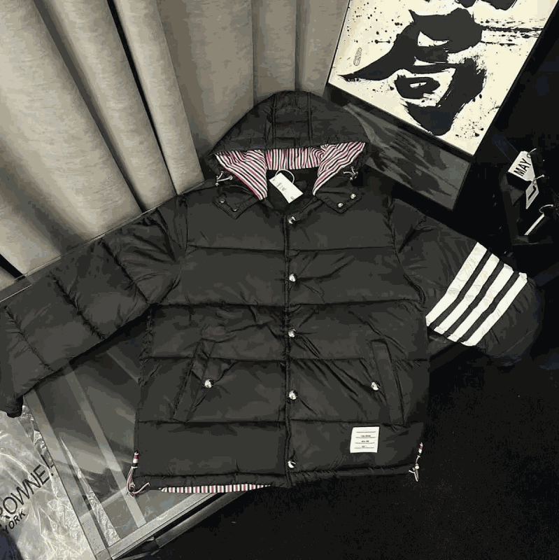 Thom Browne 4-Bar Hooded Puffer Jacket | 7573726547