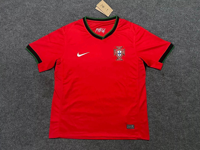 Football T-shirt (40 CP)