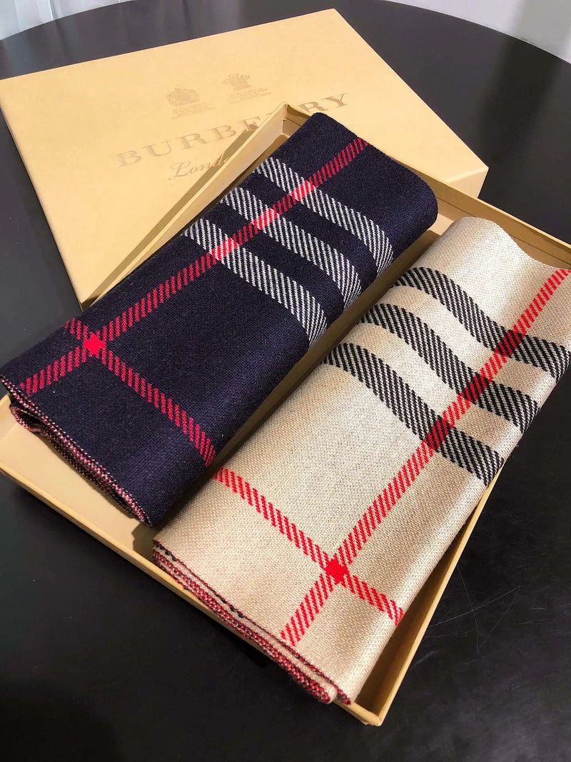 Burberry Classic Check Scarf [10 styles]
