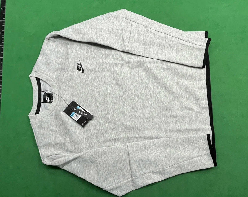 Nike Loose Fit Sweatshirt